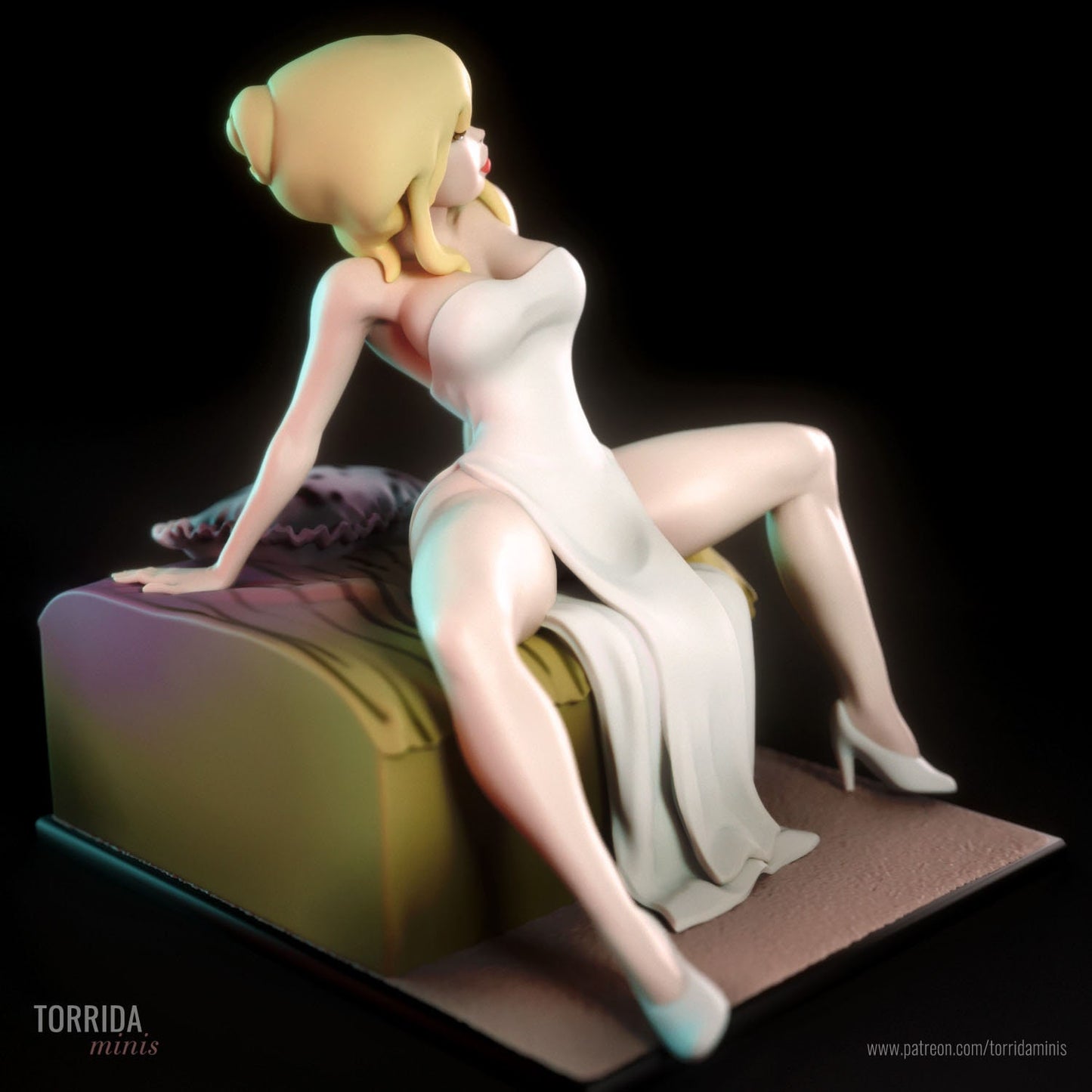 Animated Femme Fatale Pin Up Statue & Miniature | Torrida Minis