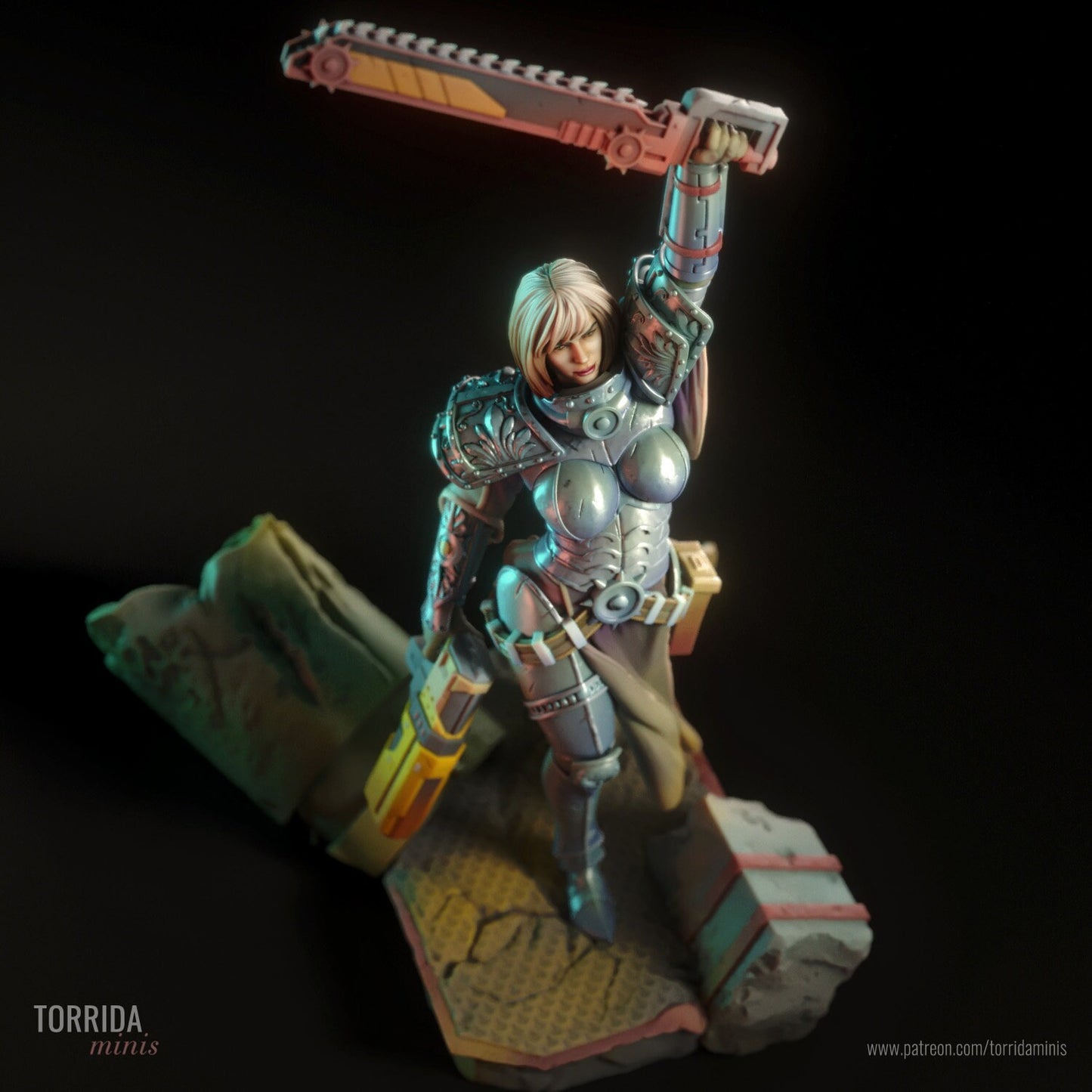 Armored Sci Fi Warrior Woman Pin Up Statue & Miniature | Torrida Minis