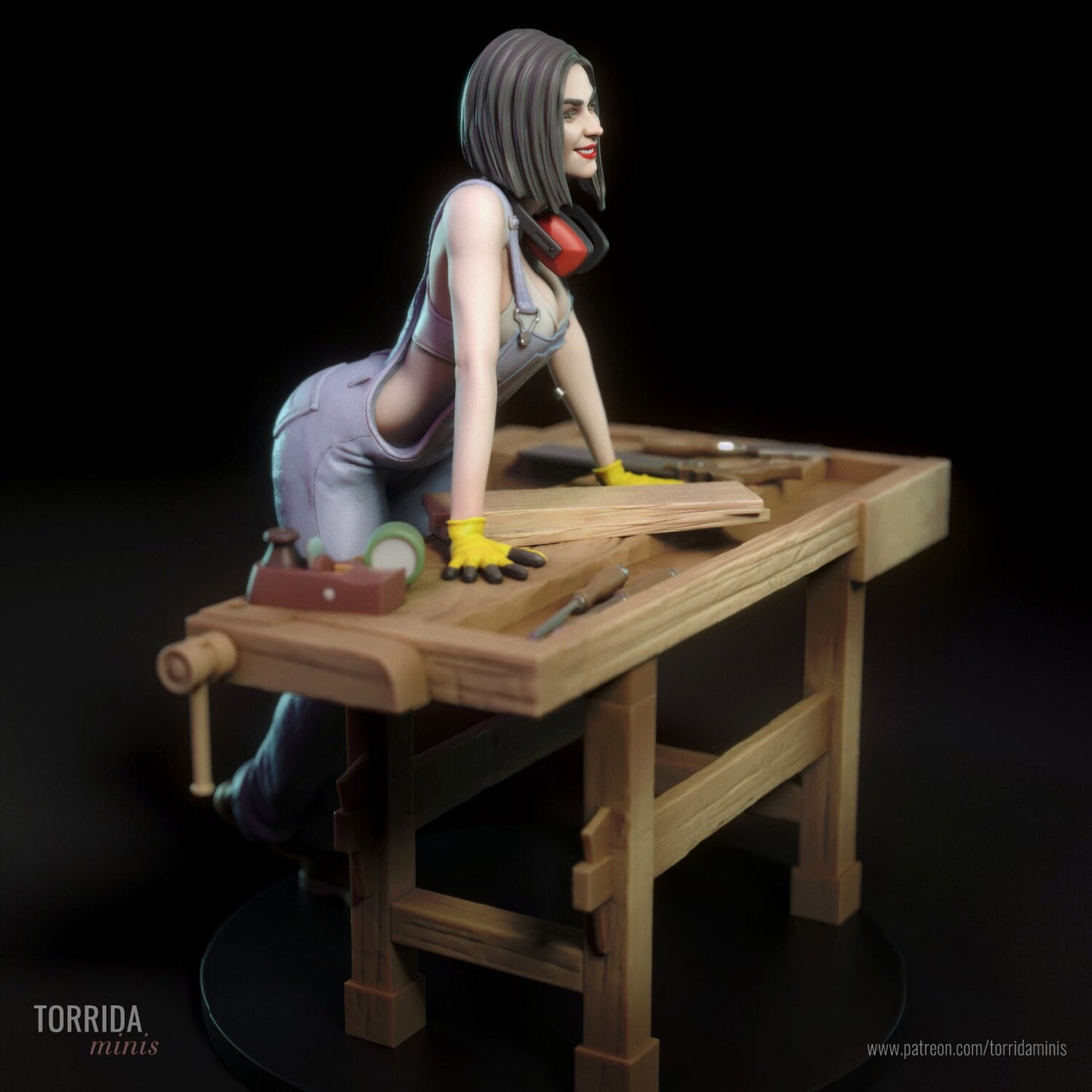 Kate the Carpenter Pin Up Statue & Miniature | Torrida Minis