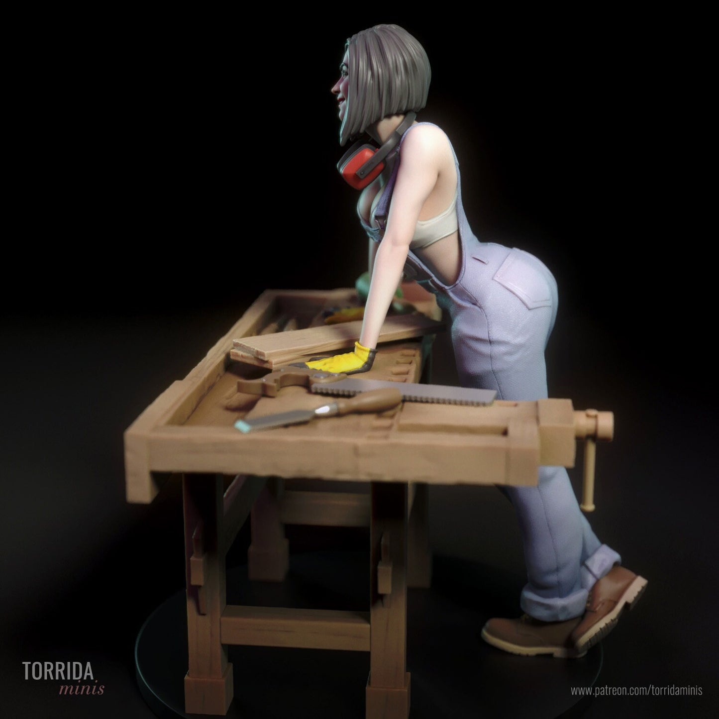 Kate the Carpenter Pin Up Statue & Miniature | Torrida Minis